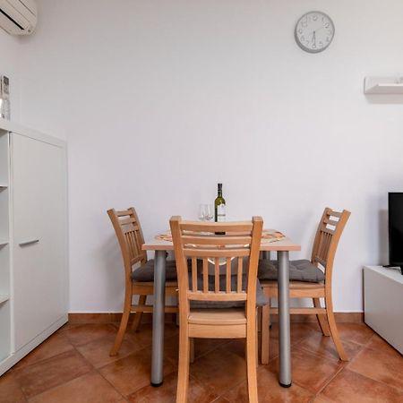 Apartments Manuela プーラ エクステリア 写真