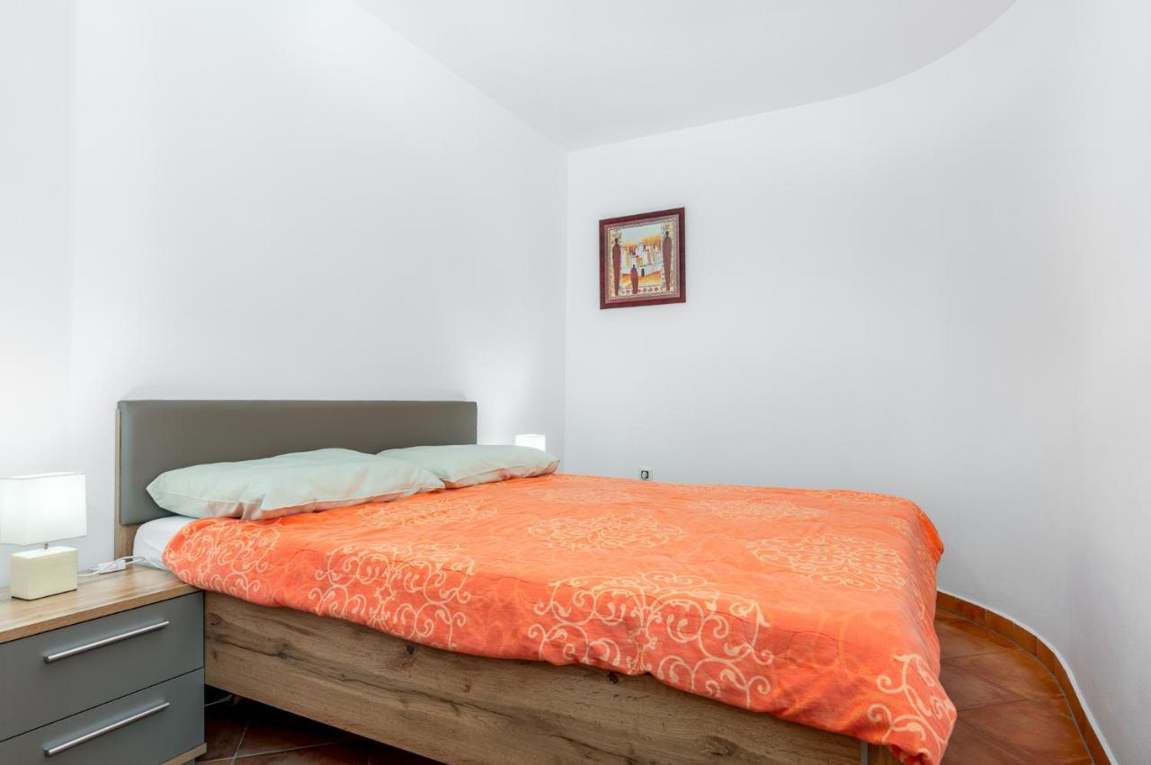 Apartments Manuela プーラ エクステリア 写真