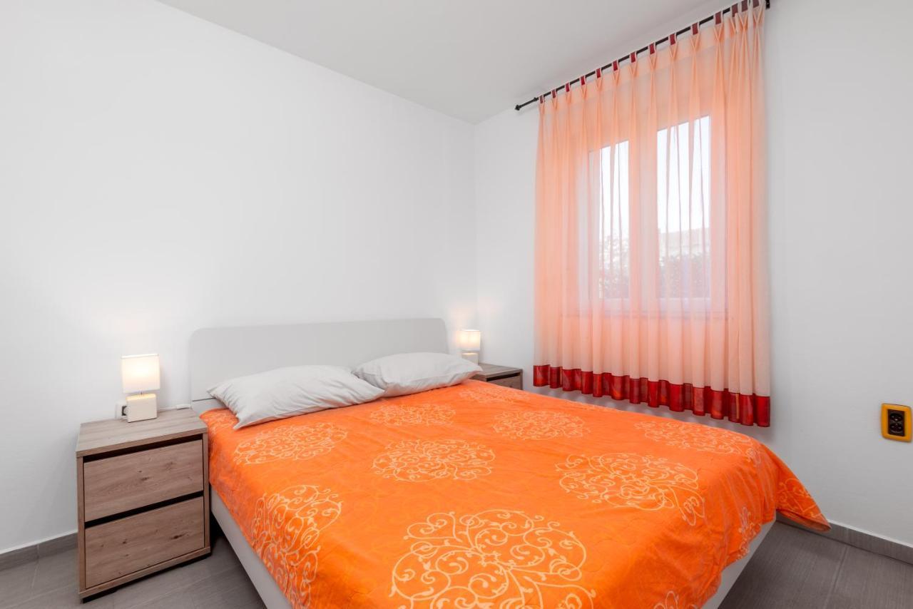 Apartments Manuela プーラ エクステリア 写真