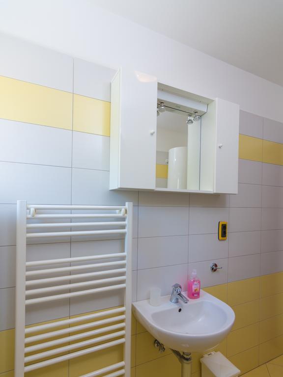 Apartments Manuela プーラ エクステリア 写真